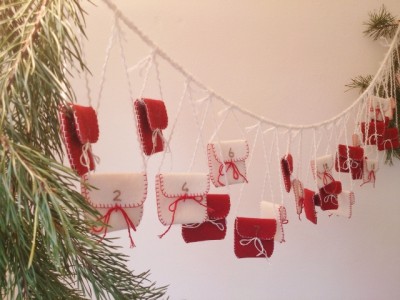 Advent slinger met Edding marker goud