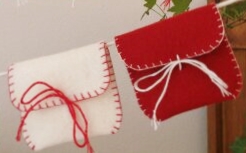 Advent slinger van wol vilt