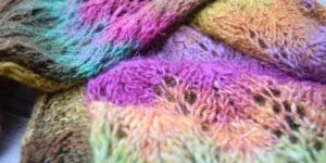 een sjaal breien van Noro Silk Lite