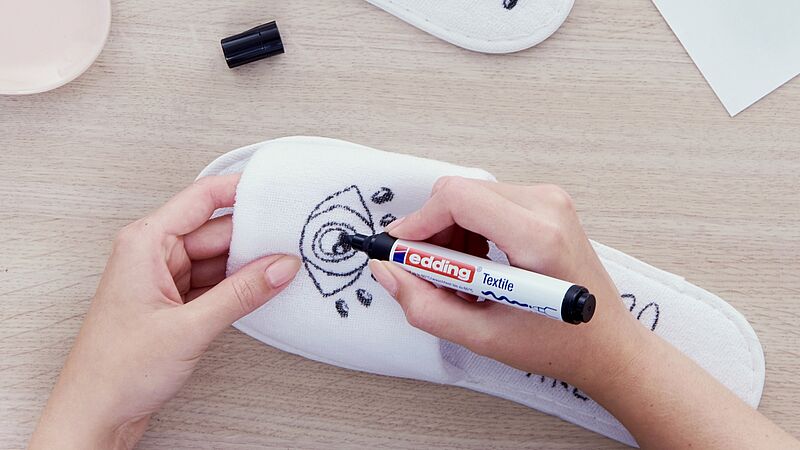 versier je eigen badslippers stap 4