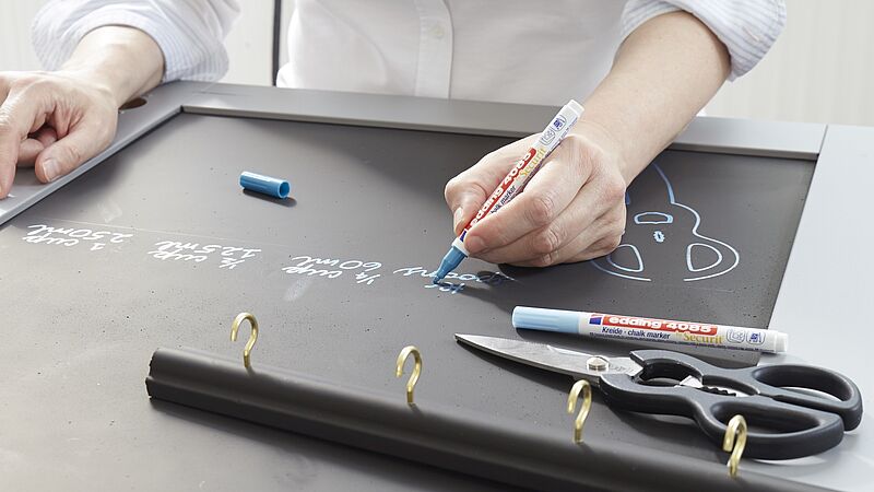 ophanghaakjes voor in de keuken stap 4