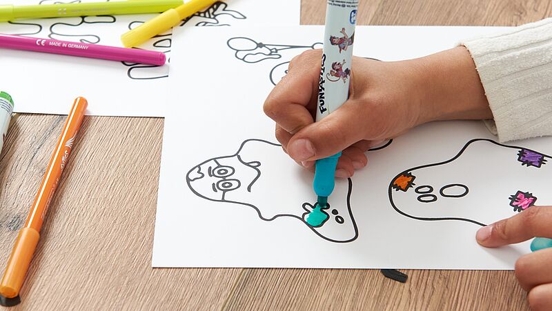 stap 3 kleuren van de spookjes