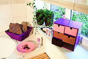 Geef je badkamers een opleving en gebruik frisse kleuren
