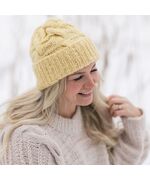 Halaus muts met kabelpatroon breien - Novita breipakket | hobbygigant.nl