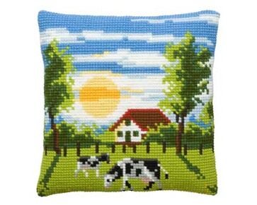Landschap borduurkussen - PAKO borduurpakket | HobbyGigant