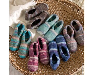 Sloffen breien en vilten - Viltgaren pakket en patroon | hobbygigant.nl