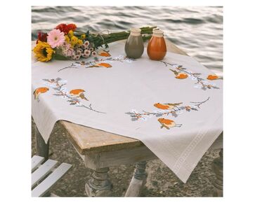 Tafelkleed roodborstjes borduren - Vervaco borduurpakket | hobbygigant.nl