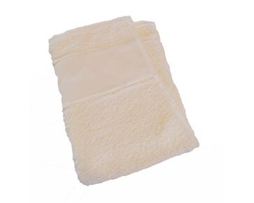 Handdoek ecru met borduurrand | HobbyGigant