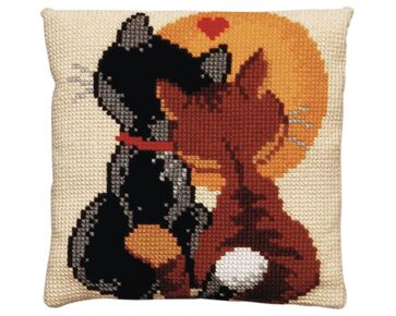 Poesjes verliefd borduurkussen - PAKO borduurpakket | HobbyGigant