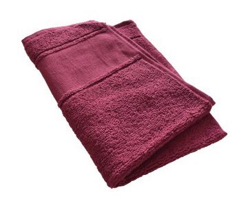 Gastendoekje donkerrood met borduurrand | HobbyGigant