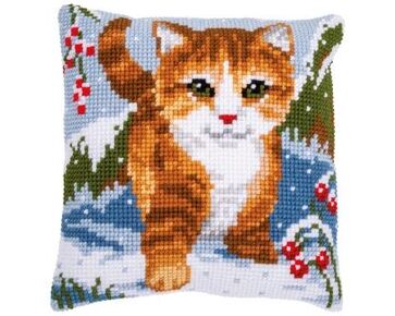 Kat in de sneeuw borduurkussen - Vervaco borduurpakket | HobbyGigant