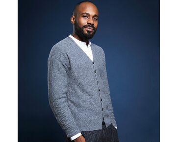 Herenvest met V-hals breien - Lamana breipakket | hobbygigant.nl