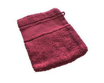 Washand rood met borduurrand