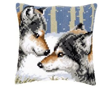 2 Wolven borduurkussen - Kussenpakket Vervaco | HobbyGigant