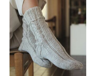 Sokken met kabelpatroon breien - Novita breipakket | hobbygigant.nl