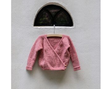 Overslagvestje breien voor baby's en kinderen - FairMade breipakket | hobbygigant.nl