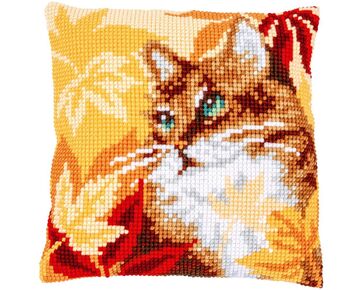Kat met herfstbladeren borduurkussen - Vervaco borduurpakket | borduurpakketten | hobbygigant.nl