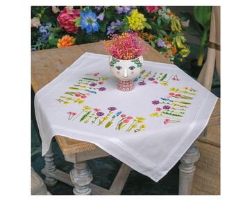 Tafelkleed lentebloemen borduren - Vervaco borduurpakket | borduurpakketten | hobbygigant.nl