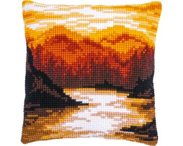 Bergen borduurkussen - Vervaco borduurpakket | borduurpakketten | hobbygigant.nl