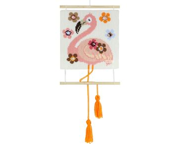 Flamingo borduren - Pako wandkleed of kussen | borduurpakketten | hobbygigant.nl