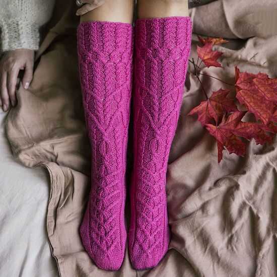 Bloemenpad kniekousen breien - Novita breipakket | hobbygigant.nl