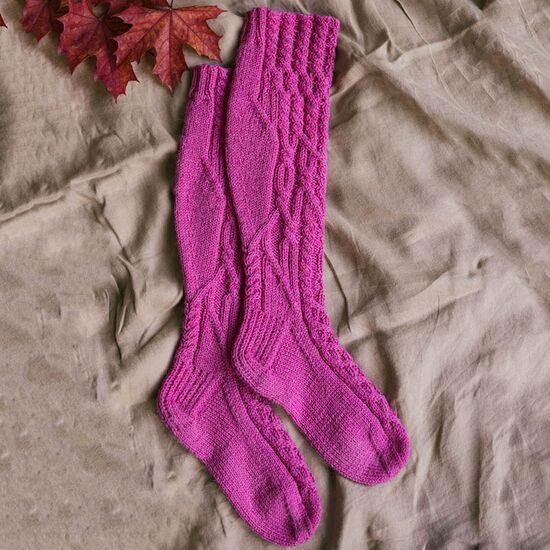 Bloemenpad kniekousen breien - Novita breipakket | hobbygigant.nl