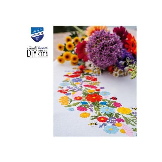 Tafelkleed met bloemen borduren - Vervaco borduurpakket | hobbygigant.nl