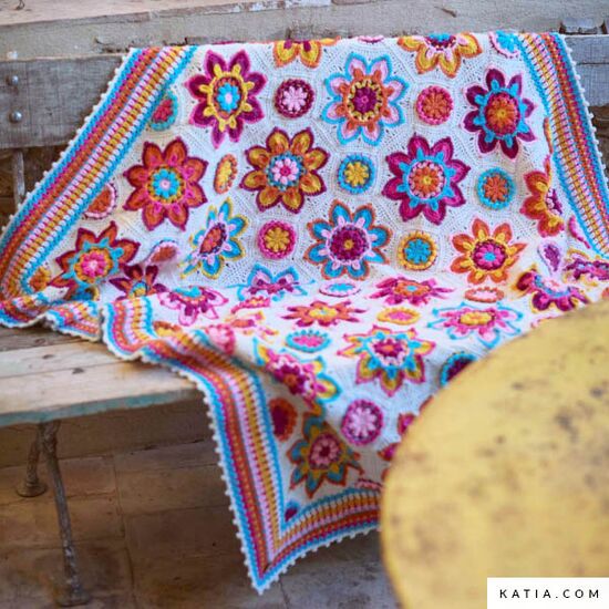 CAL Flowers Forever deken haken - Katia CAL haakpakket | hobbygigant.nl