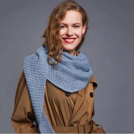 Driehoek sjaal Amel breien - Lamana Premia breipakket | hobbygigant.nl