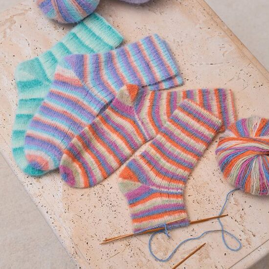 Gestreepte sokken breien - Lana Grossa breipakket