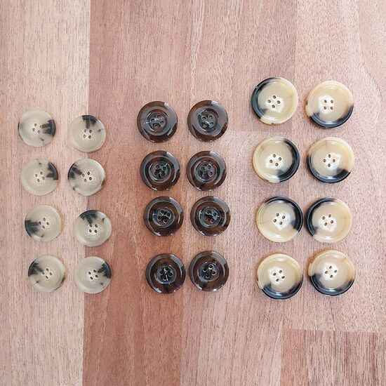 Set melkstenen knopen 24 stuks