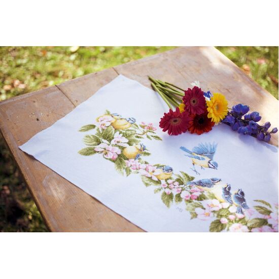 Pimpelmezen Marjolein Bastin - LanArte  kruissteek borduurpakket PN-0173176 | hobbygigant.nl