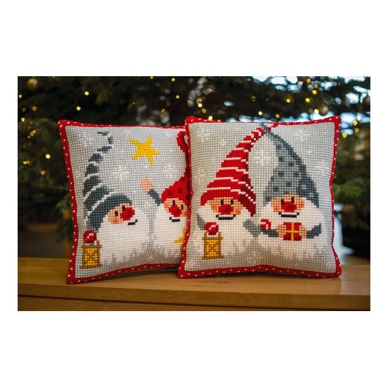 Kerstkabouters met ster - Vervaco borduurpakket | HobbyGigant