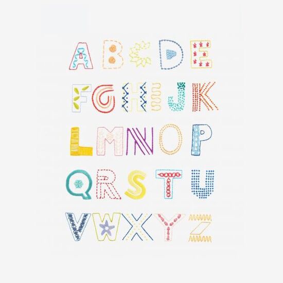 borduurpatroon Alfabet fantasie - DMC  | hobbygigant.nl