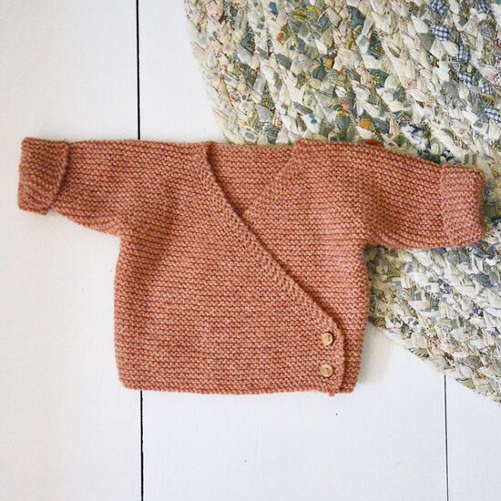 Baby overslag vestje breien - Fonty Tartan 3 breipakket | hobbygigant.nl