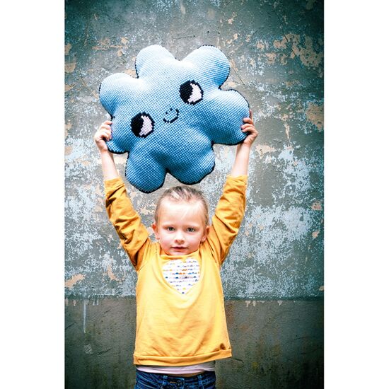 Wolkje vorm borduurkussen - Vervaco borduurpakket | HobbyGigant