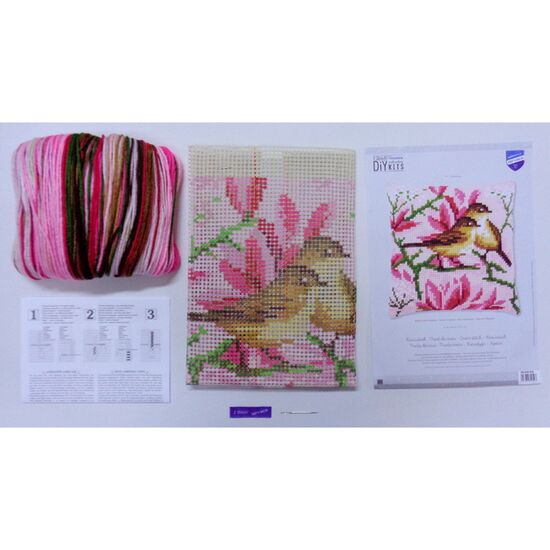 Vogeltjes tussen magnolia borduurkussen - Vervaco borduurpakket | HobbyGigant