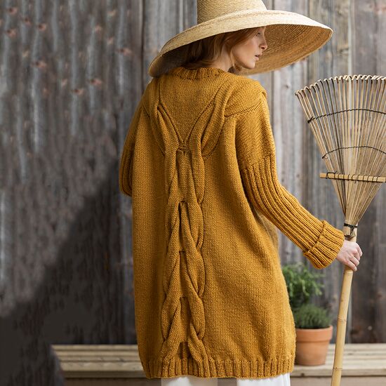 Lang damesvest met kabels breien - Novita Isoveli breipakket