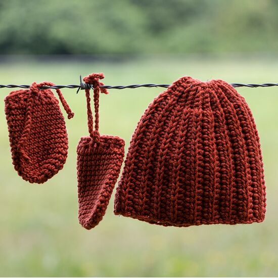 Winterset babymutjes met wantjes haken - FairMade haakpakket | hobbygigant.nl