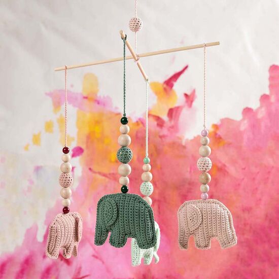 Babymobiel met olifantjes haken - Lang Yarns Baby Cotton haakpakket | hobbygigant.nl