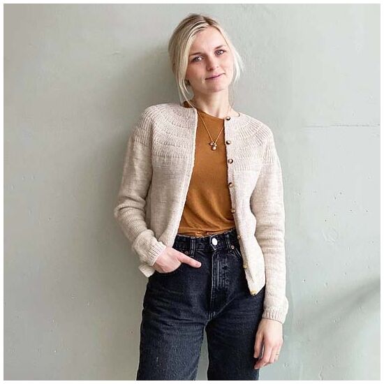 Damesvest Anker breien - PetiteKnit breipakket met breipatroon | hobbygigant.nl