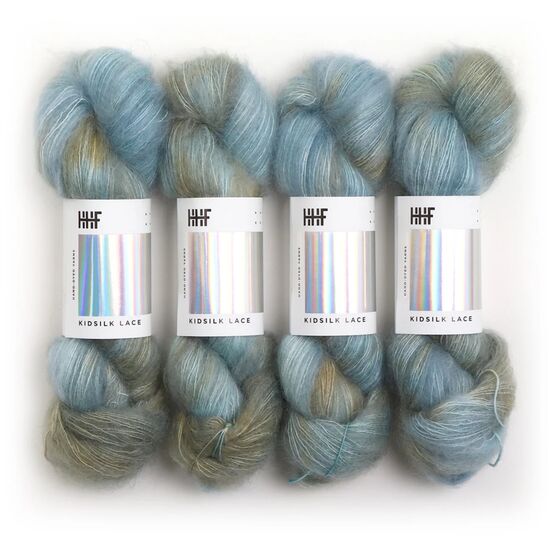 Hedgehock Fibres Kidsilk Lace - Dove | handgeverfd mohairgaren | hobbygigant.nl