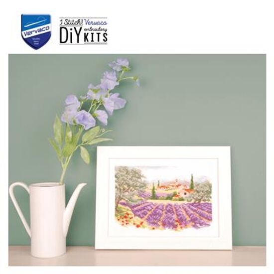 Lavendellandschap borduren - Vervaco borduurpakket | hobbygigant.nl