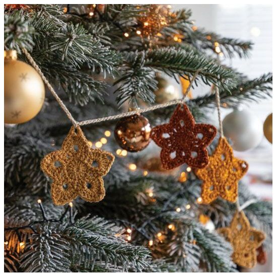 Kerst slinger met sterretjes haken - gratis Durable haakpatroon | hobbygigant.nl