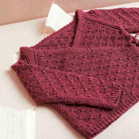 Baby wikkelvestje met ajourpatroon breien - Lang Yarns breipakket | hobbygigant.nl