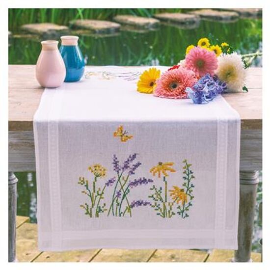 Tafelloper Lavendel - Vervaco borduurpakket | hobbygigant.nl